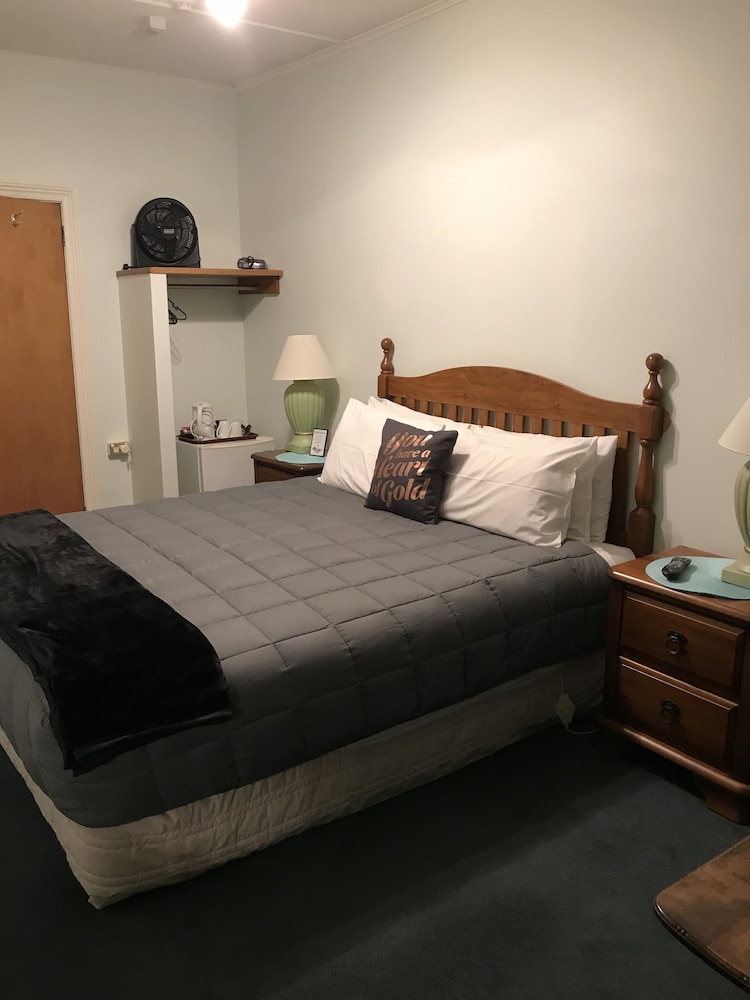 Luxury Room, 1 King Bed, Non Smoking photo 3