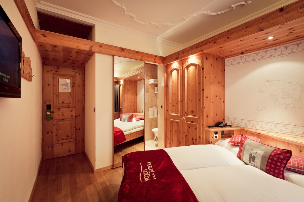 Economy Double Room, Private Bathroom