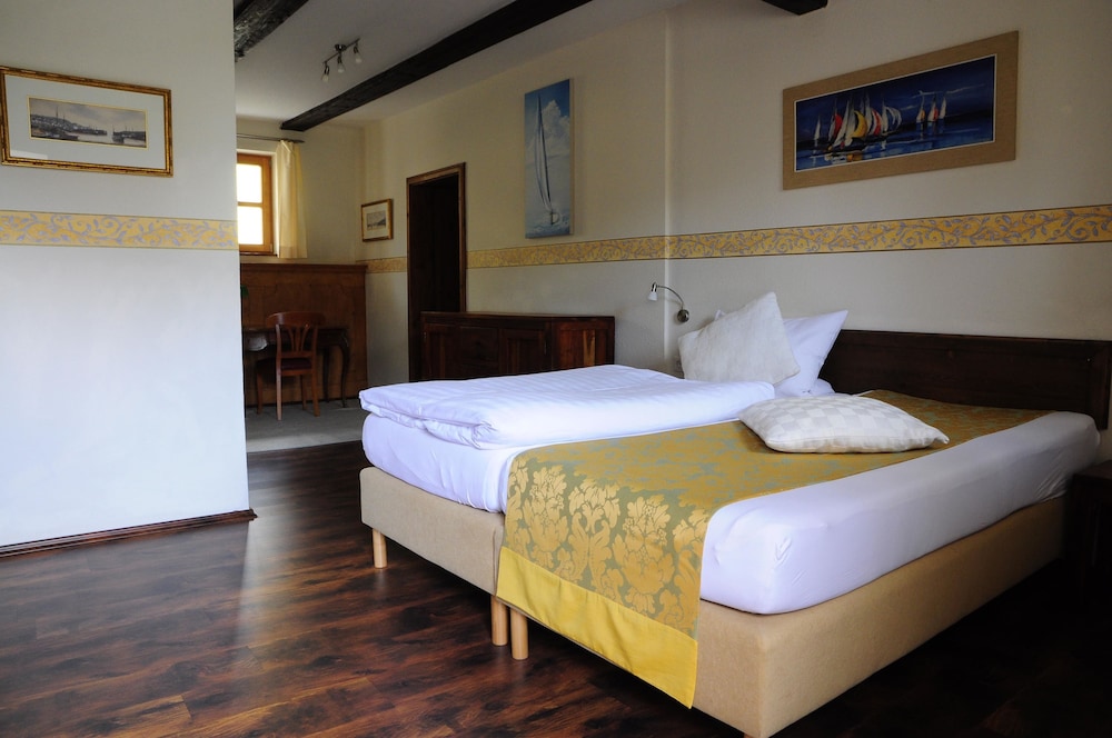 Business Single Room, 1 Queen Bed photo 1