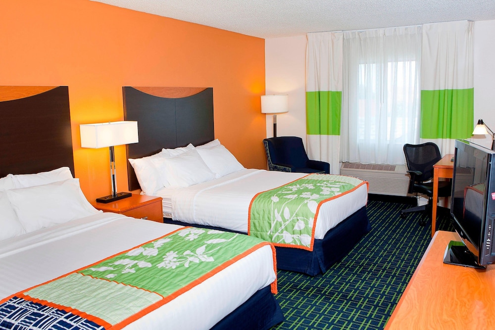 Room, 2 Queen Beds (Mobility/Hearing Access, Transf Shwr) - Photo 5