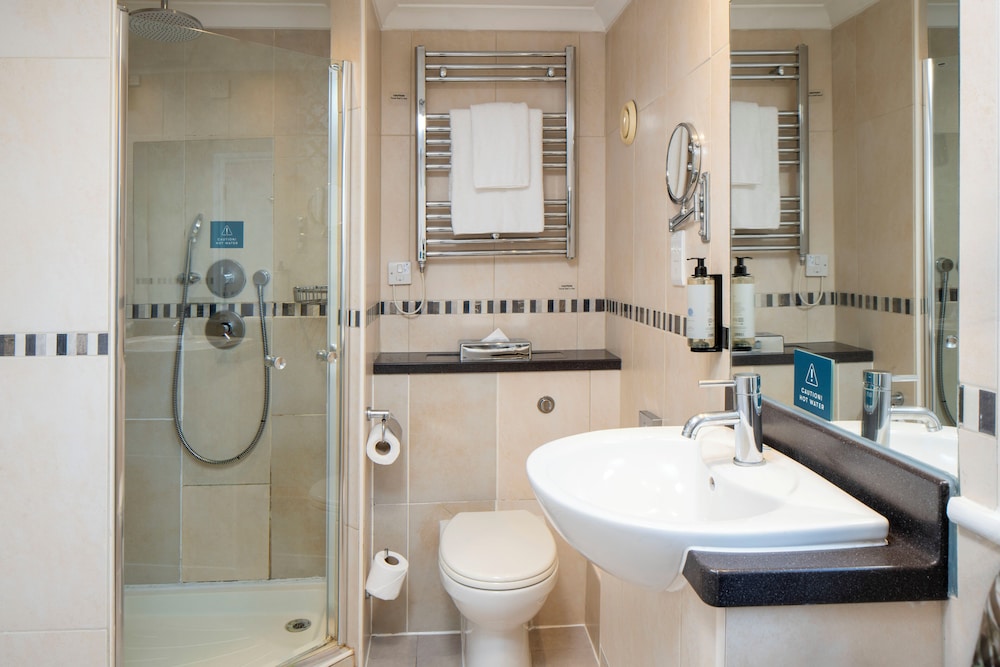 Standard Room, 1 Double Bed, Non Smoking (Small Room) - Photo 7