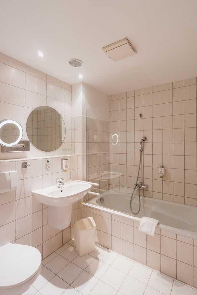 Basic Double Room - Photo 19