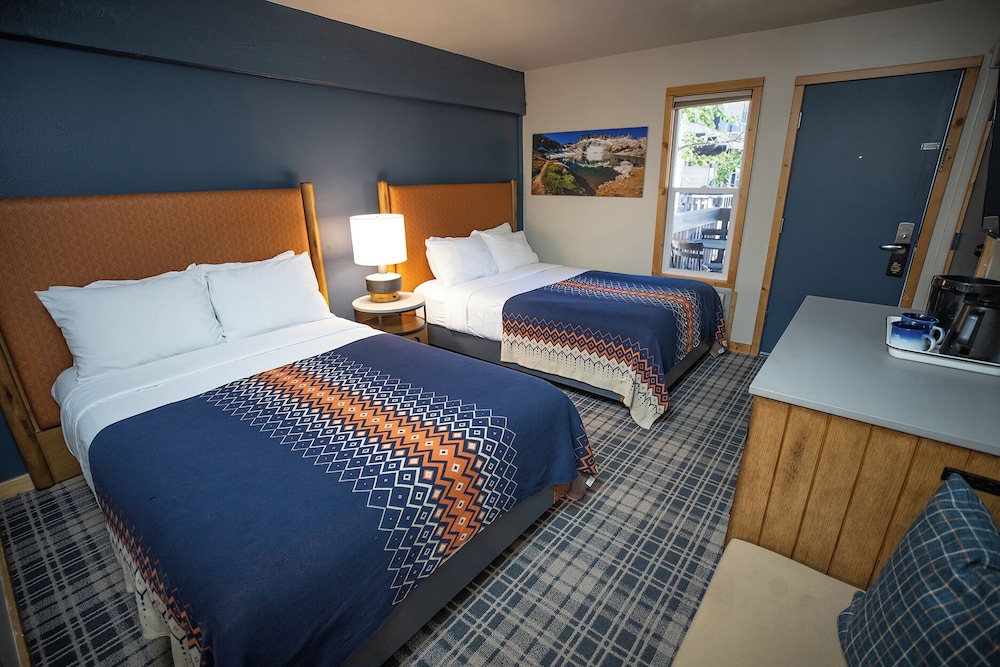 Standard Room, 2 Double Beds