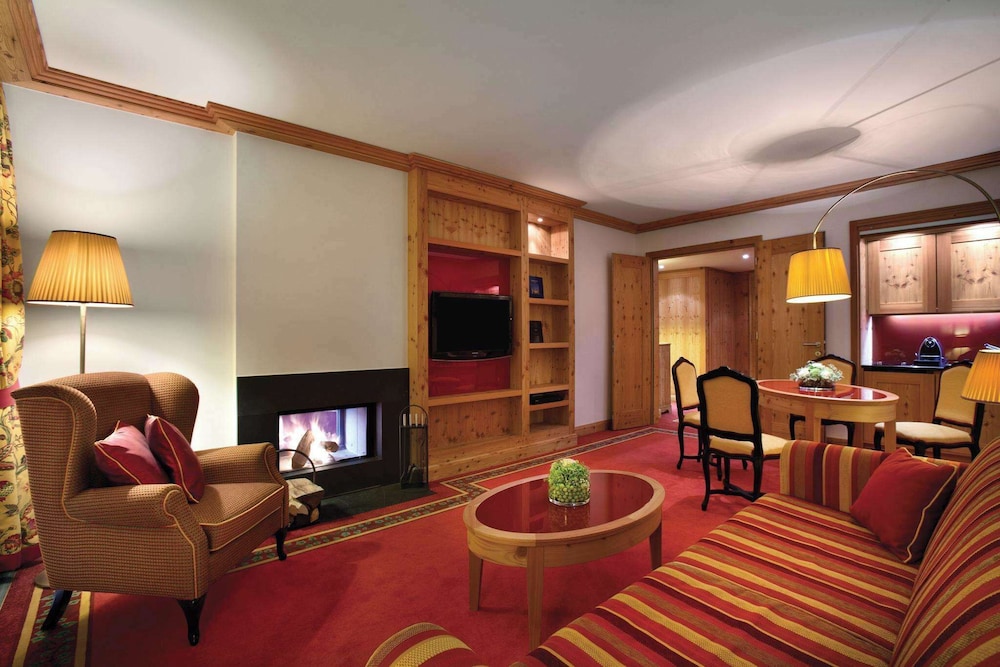 Deluxe Suite photo 1