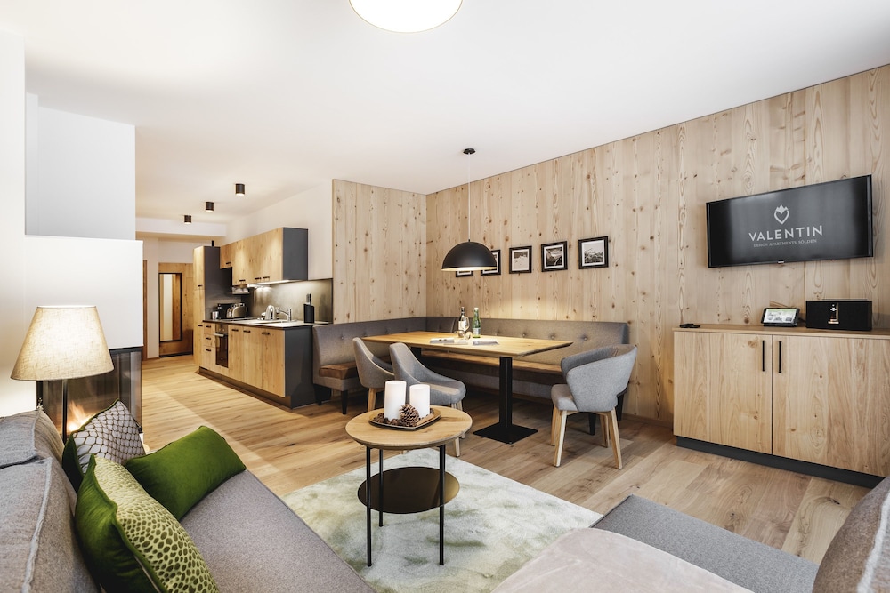 Deluxe Apartment, 3 Bedrooms, Fireplace