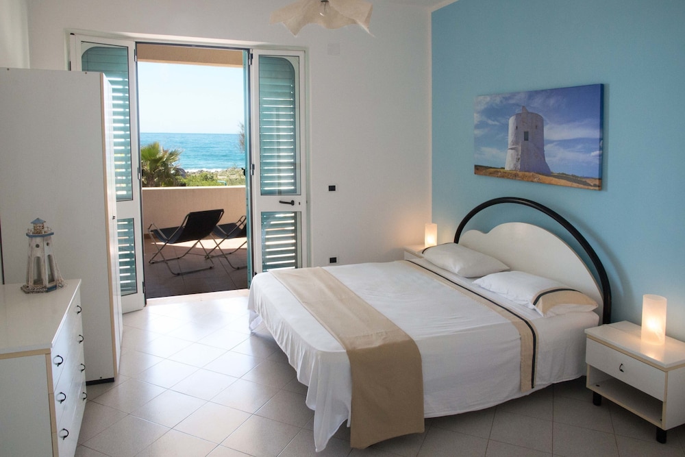 Family Apartment, 1 Bedroom, Smoking, Sea View photo 1