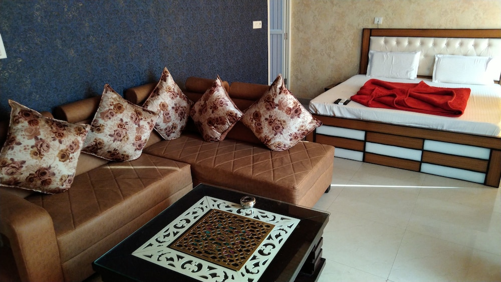 Deluxe Room, 1 King Bed