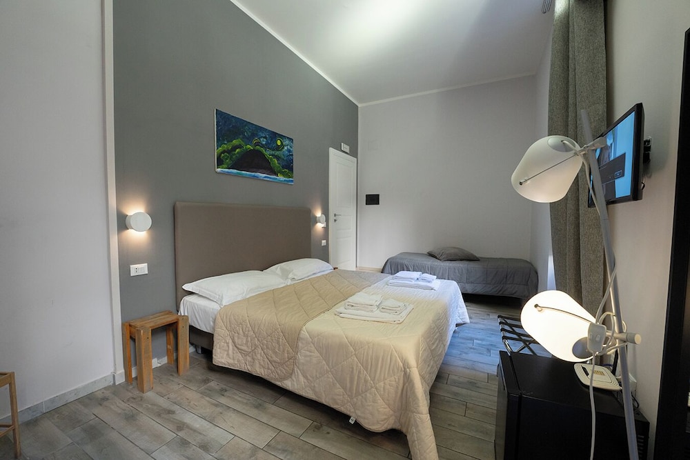Standard Quadruple Room, Balcony, Annex Building (Pzza Bovio)