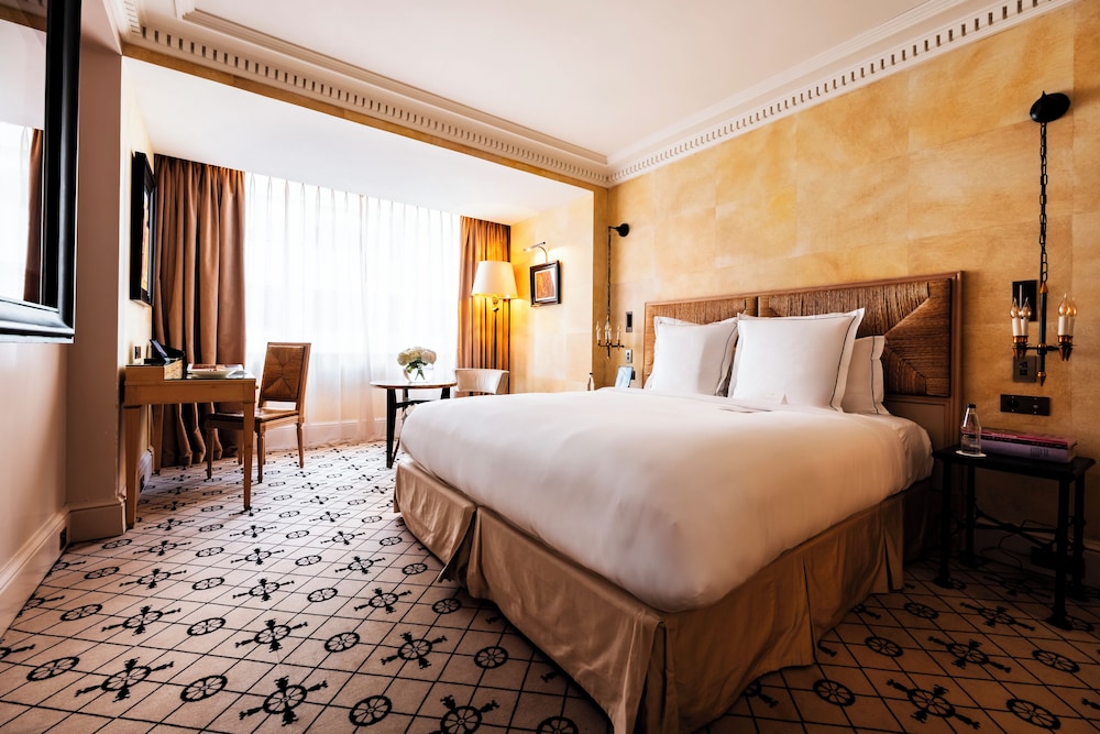 Deluxe Room, 1 King Bed photo 1