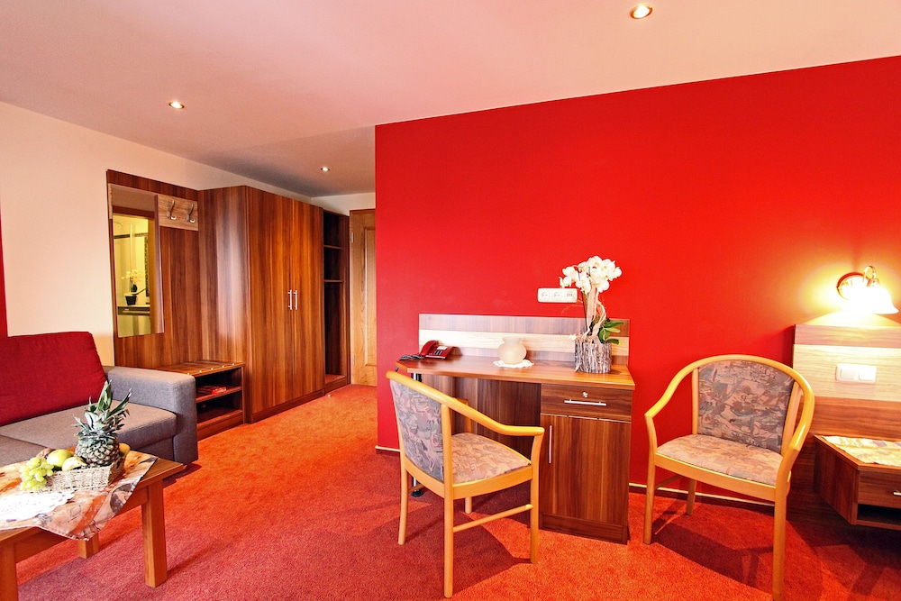 Business Triple Room