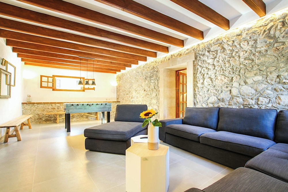 Villa (6 Bedrooms) photo 2
