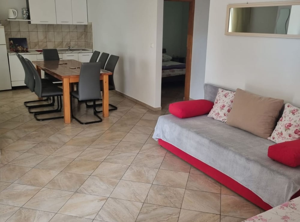 Apartment (Two Bedroom Apartment (1))