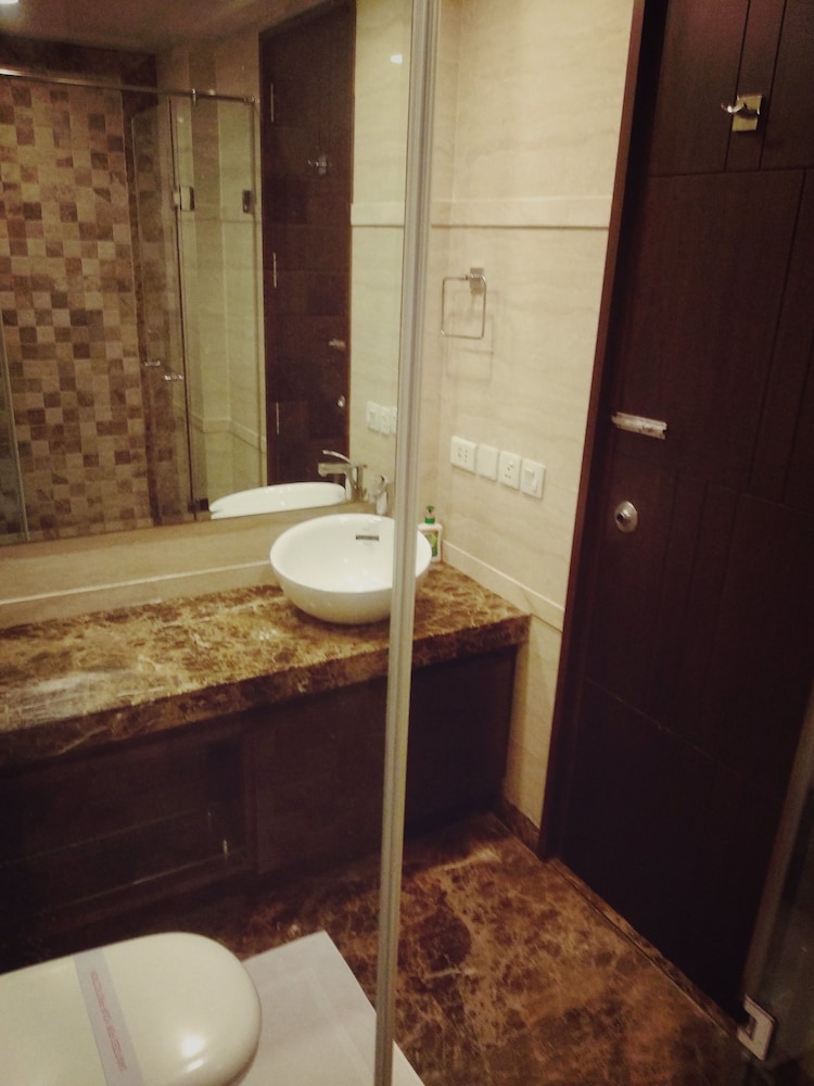 Executive Room photo 2