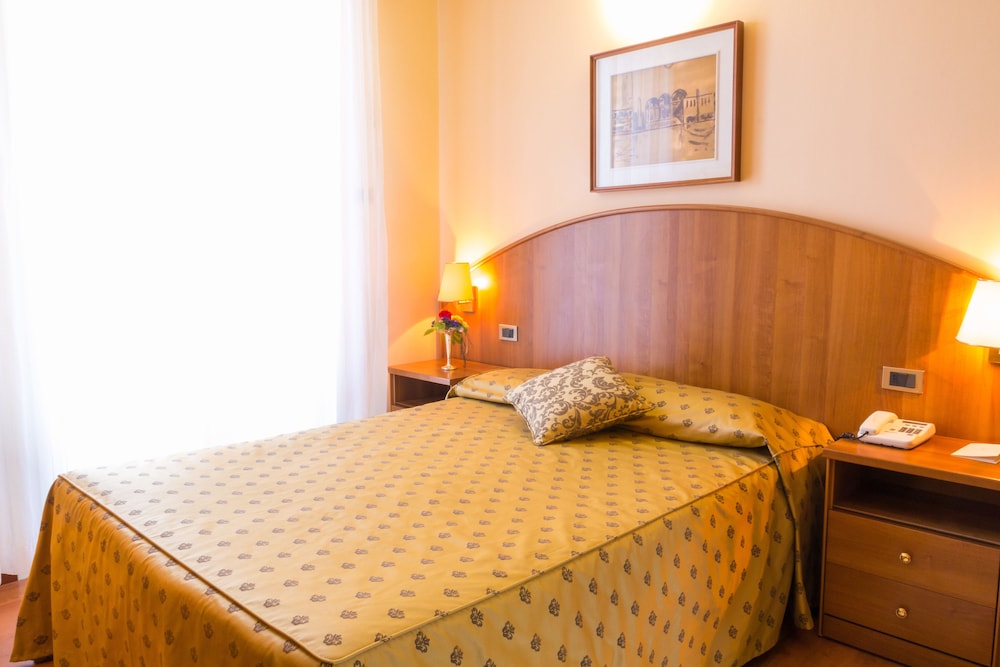 Superior Single Room