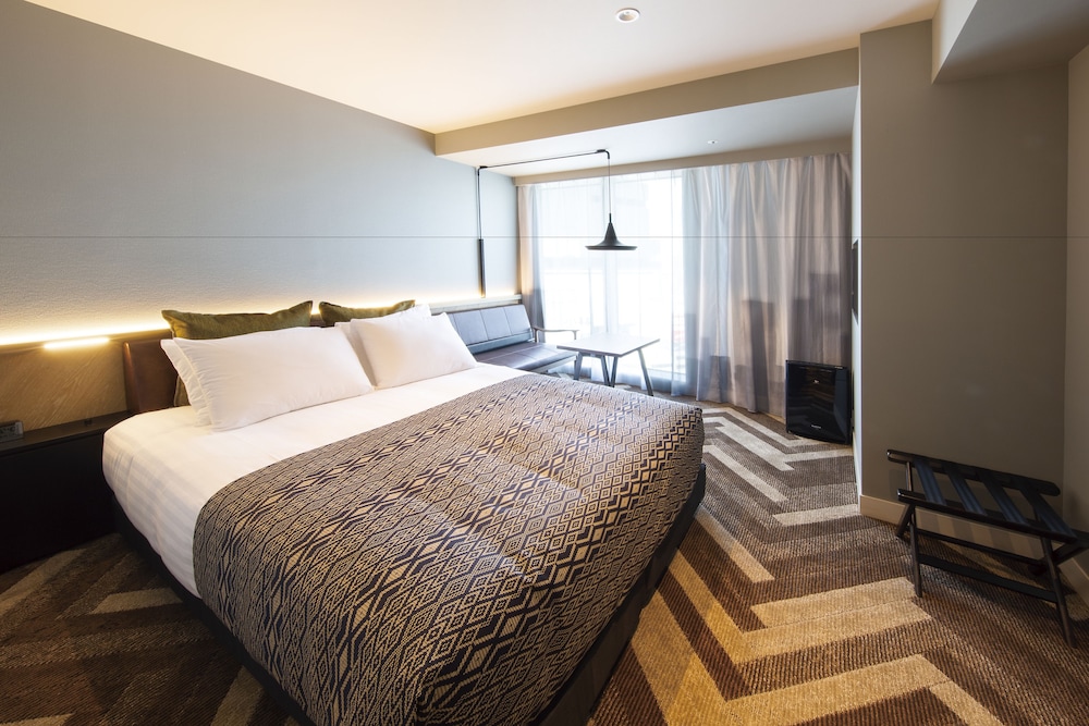 Standard Double Room, Non Smoking (Shower Only) - Photo 1