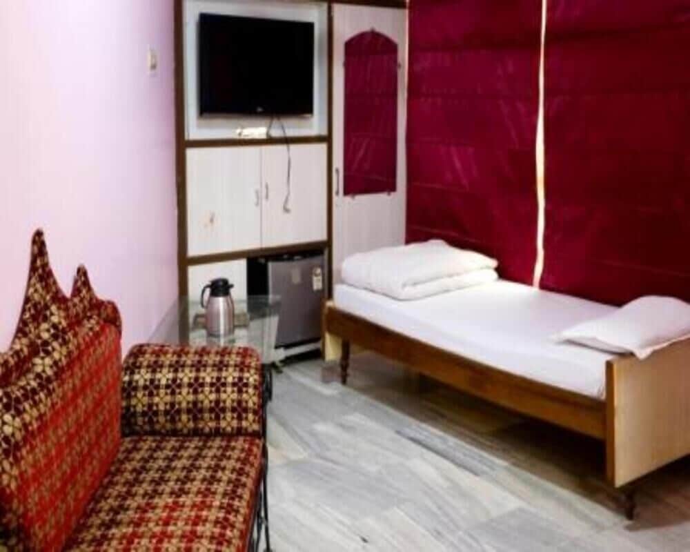 Standard Room - Photo 1