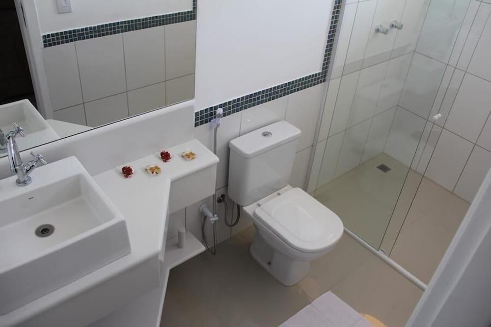 Standard Double or Twin Room - Photo 9