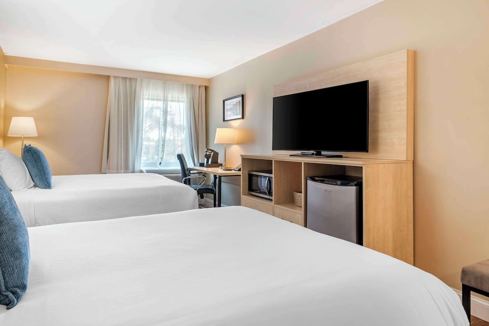 Standard Room, 2 Double Beds, Non Smoking - Photo 2