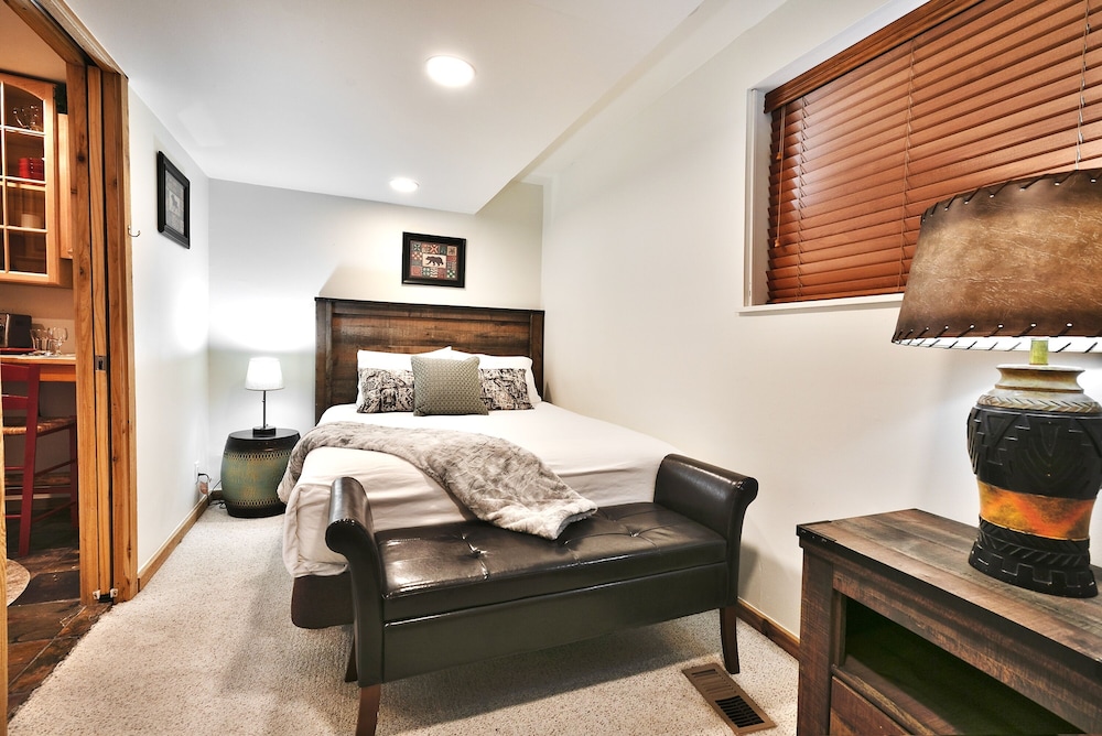 Condo, 1 Bedroom photo 3