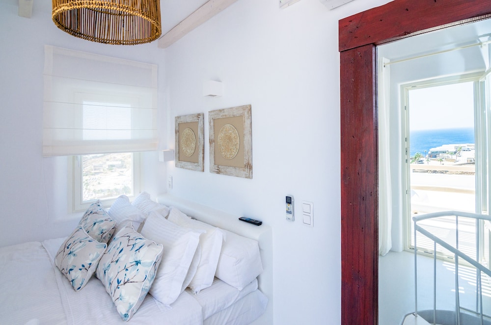 Grand Villa, Private Pool, Sea View photo 2
