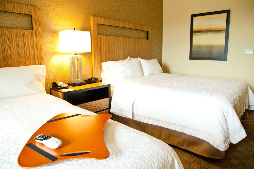 Room, 2 Queen Beds photo 2