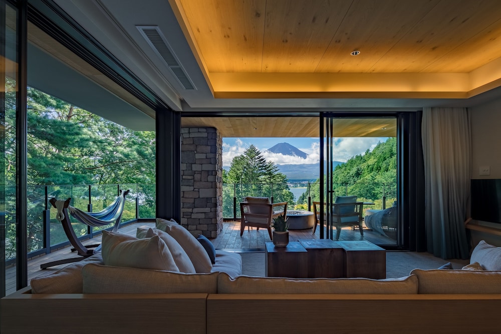 FUFU Luxury Premium Suite Twin - Photo 1
