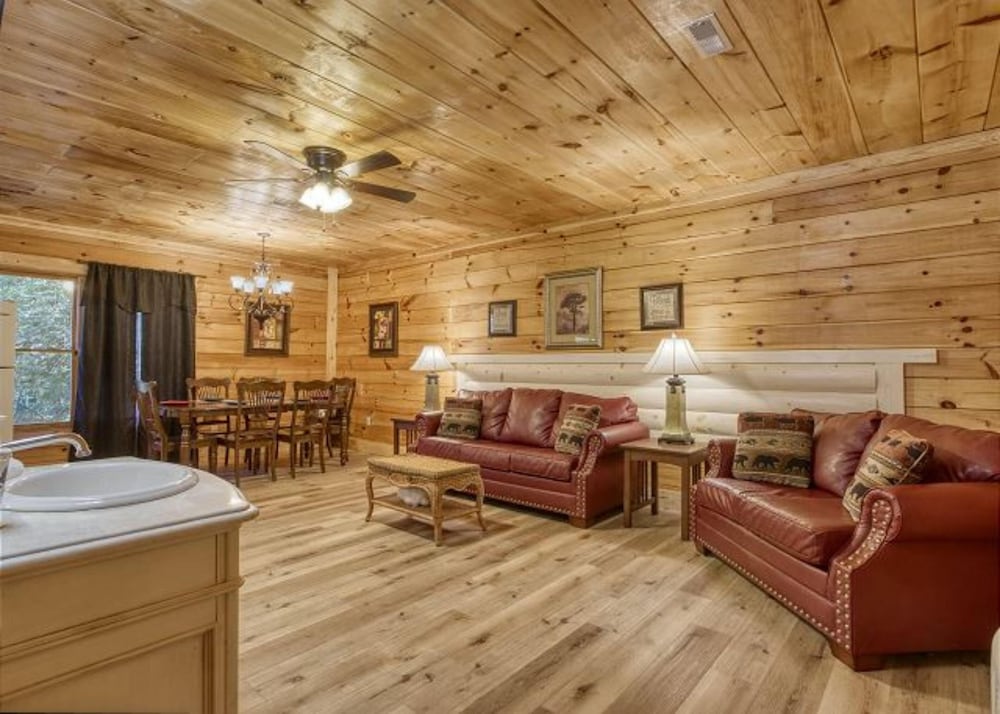 House, Multiple Beds (Suite Spot #242)