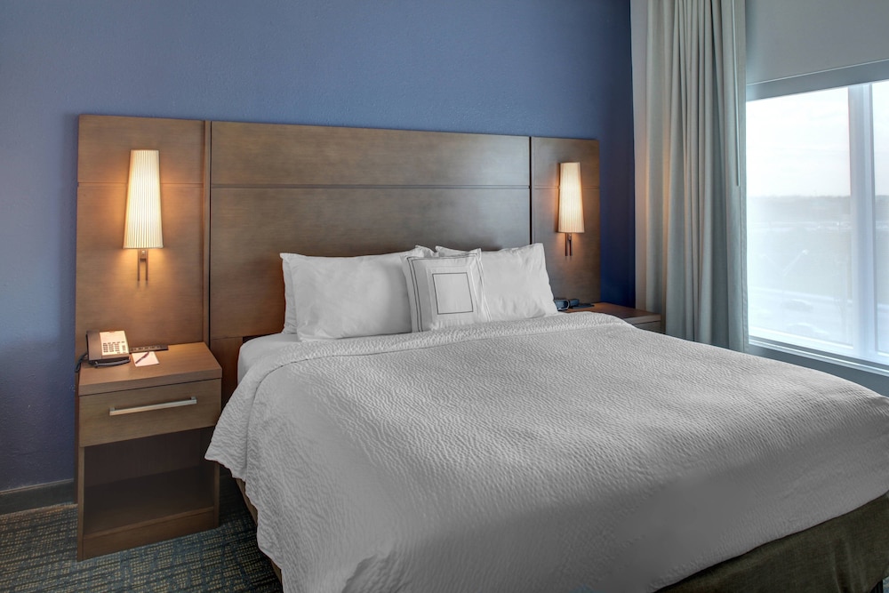 Suite, 1 Bedroom - Photo 3