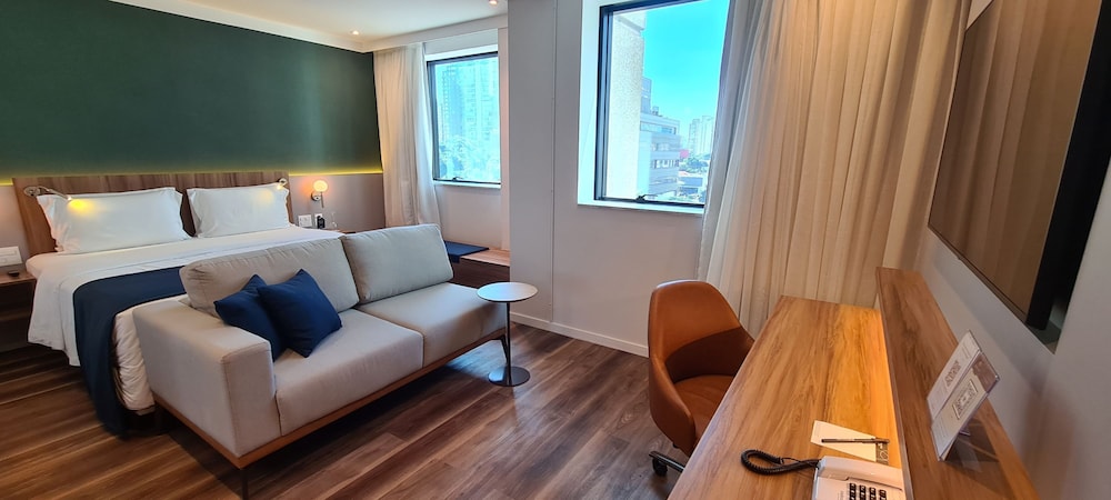 Executive Room - Photo 7