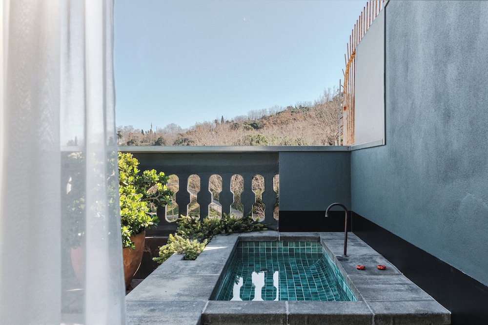 Exclusive Penthouse, 1 Queen Bed, Terrace photo 3