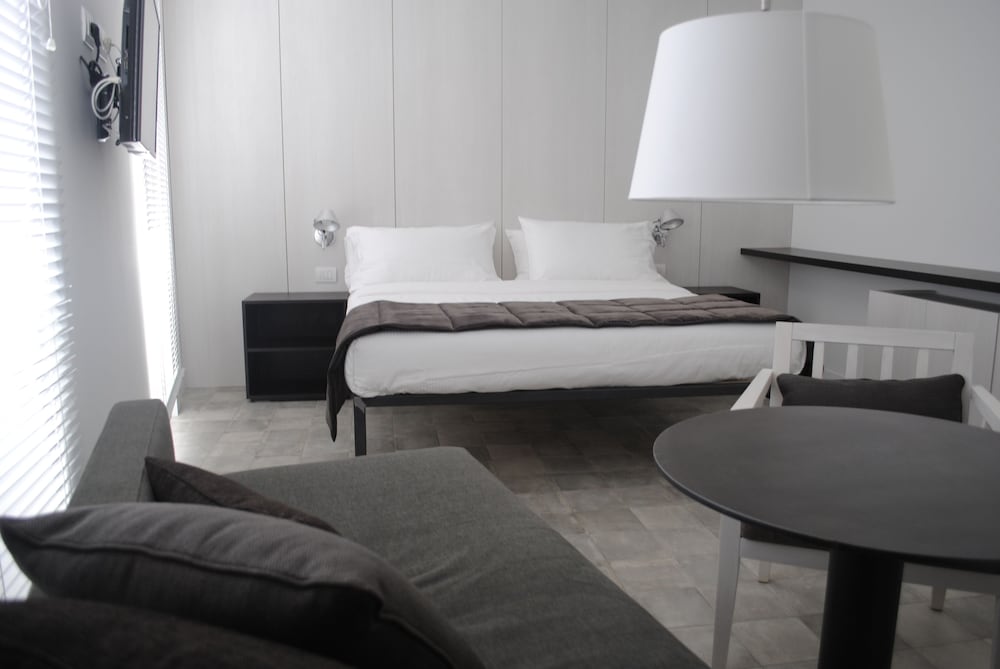 Standard Room photo 3
