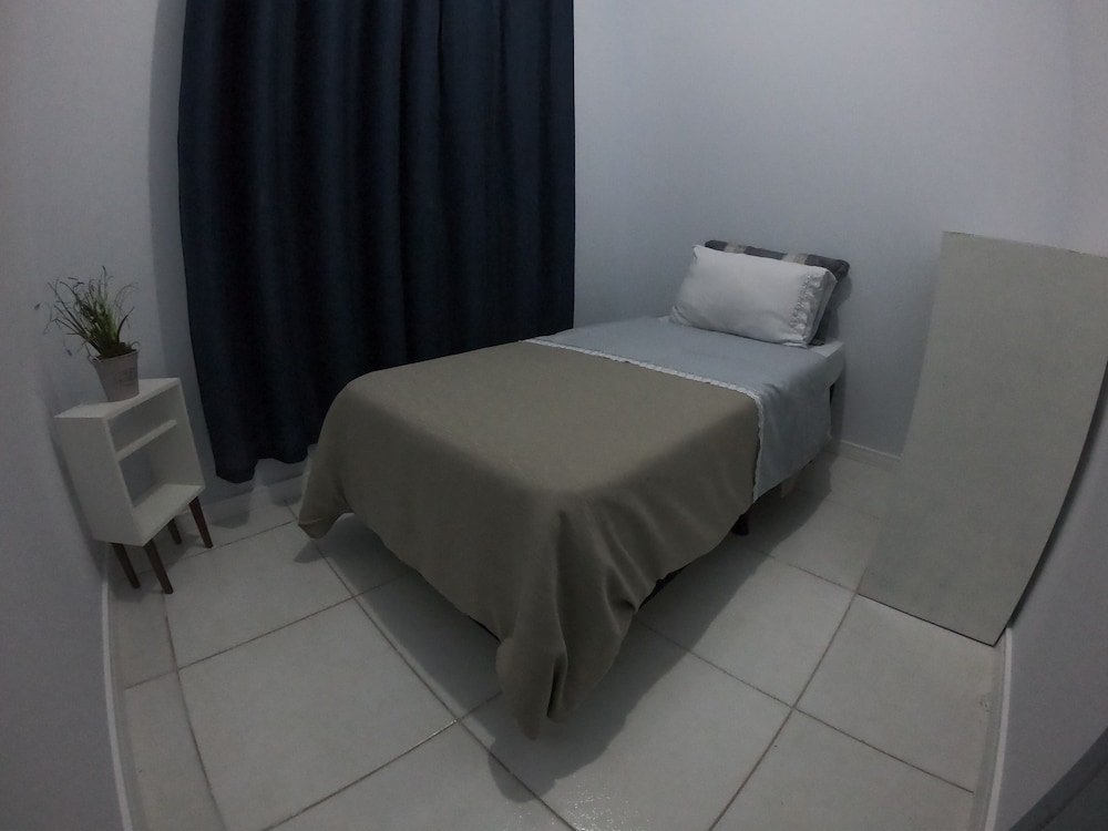 Basic Room, Non Smoking, Mountain View photo 3