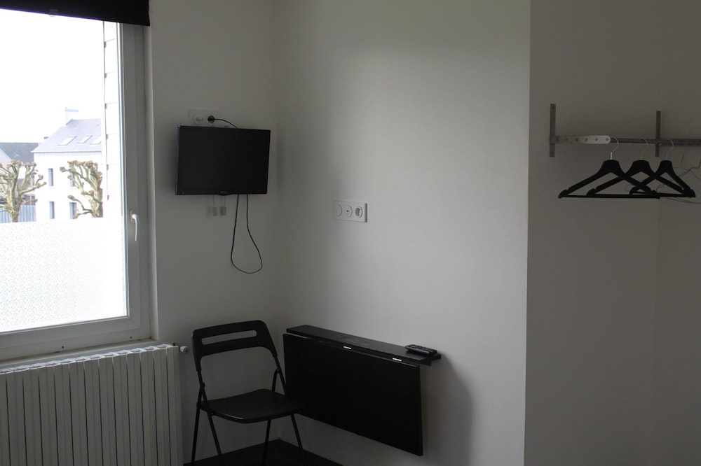 Double Room, Ensuite, City View photo 3