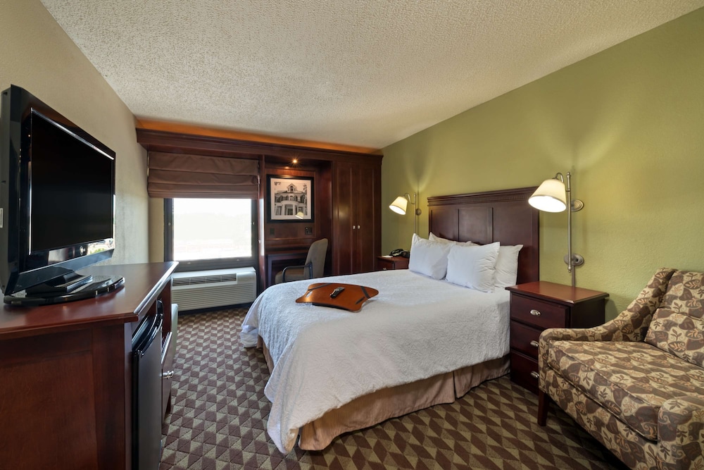 Room, 1 Double Bed, Accessible, Non Smoking (Bathtub, Mobility) - Photo 1