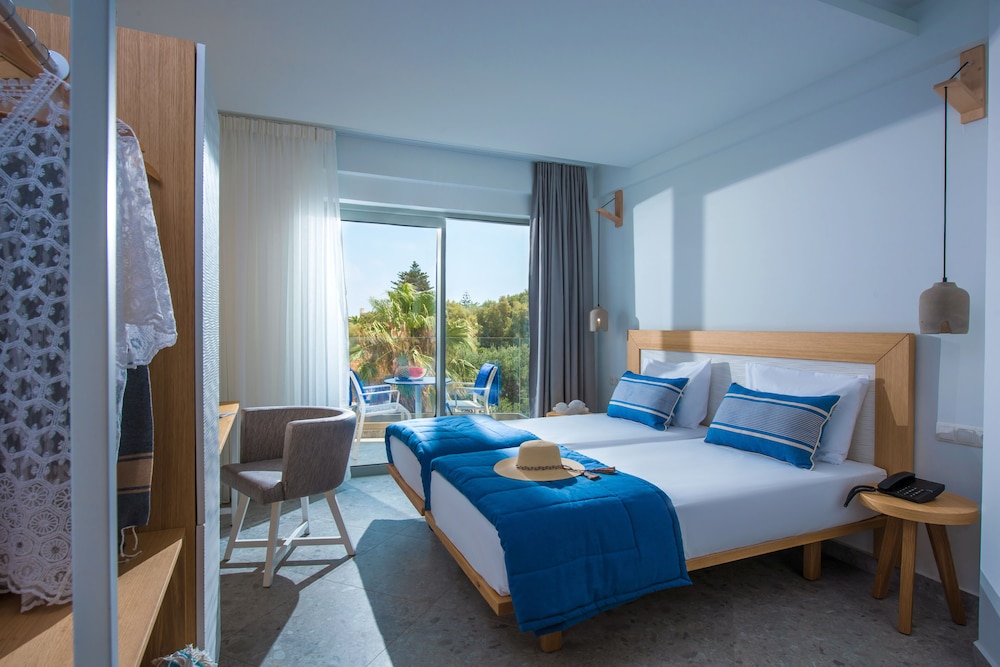 Deluxe Twin Room photo 1