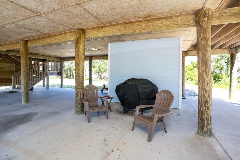 House, Multiple Beds (Beach Please) photo 3