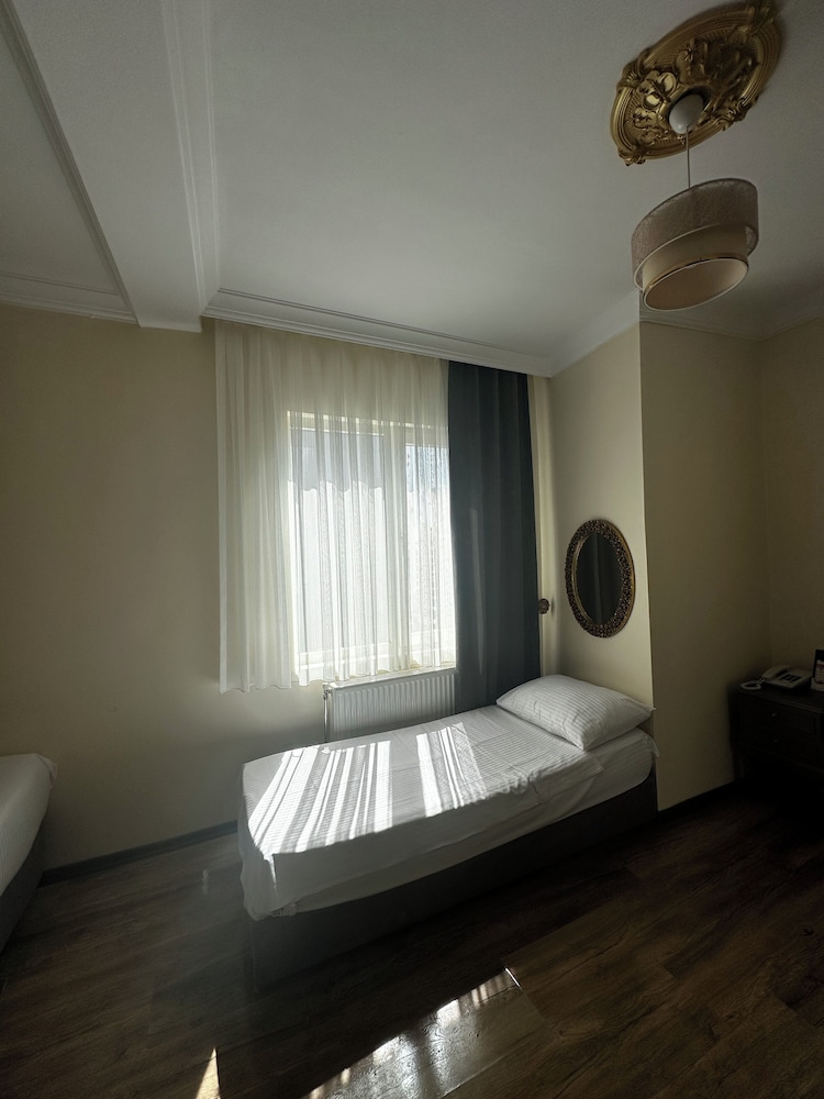 Standart Iki Ayri Yatakli Oda photo 1