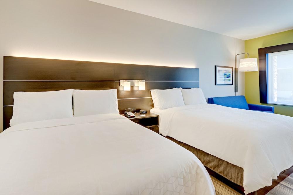 Suite, 2 Queen Beds, Accessible Bathtub (Mobility) - Photo 10