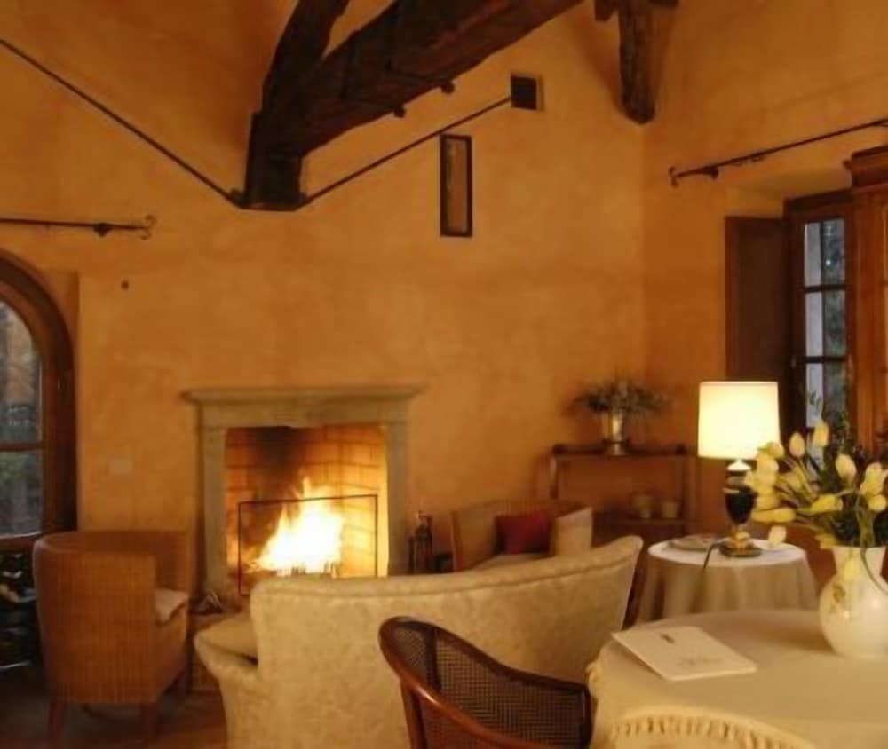 Suite - Photo 2