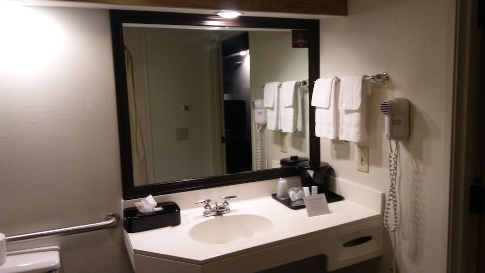 Standard Double Room, 2 Double Beds, Non Smoking - Photo 11