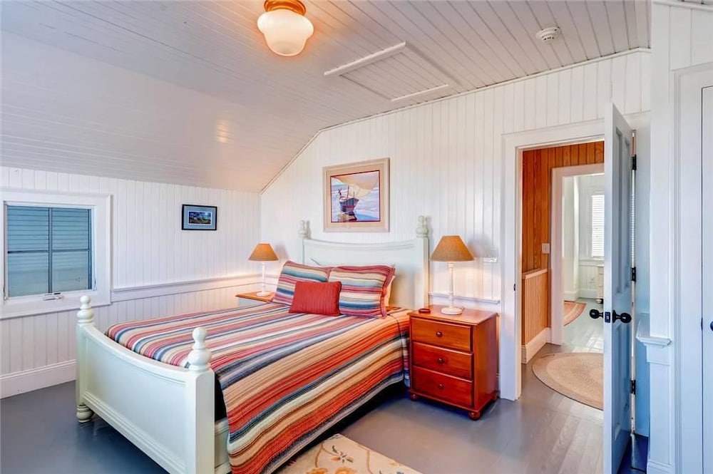 Family House, 3 Bedrooms, Ocean View, Sea Facing photo 2