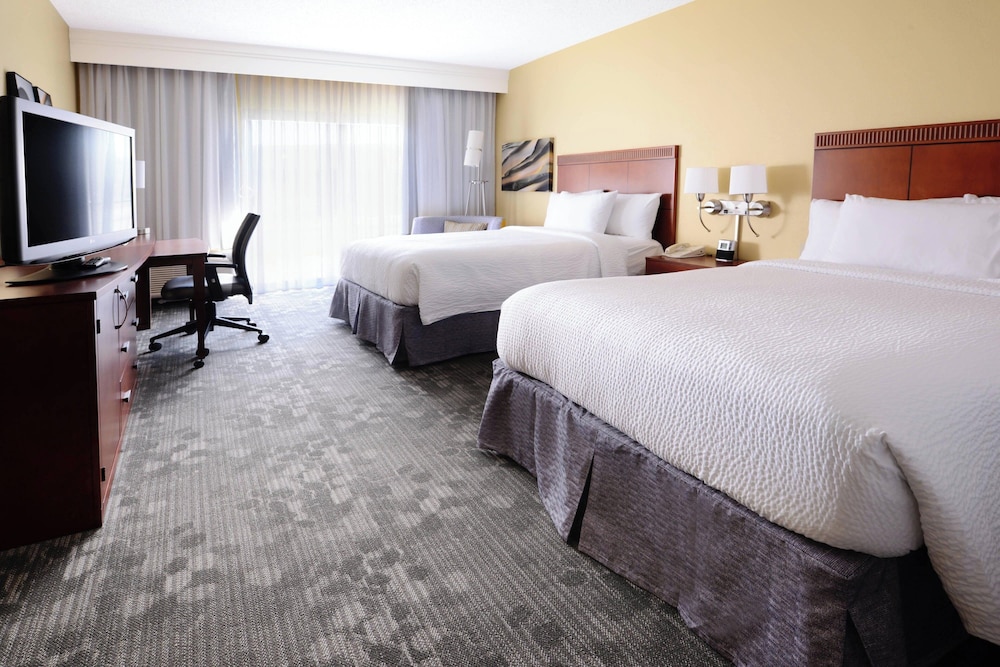 Room, 2 Double Beds (Mobility Accessible, Tub) - Photo 1