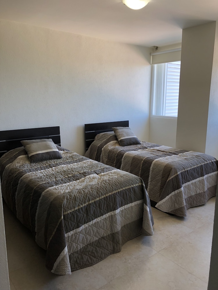 Panoramic Apartment, 2 Bedrooms, Accessible, Sea View (8 Pax)