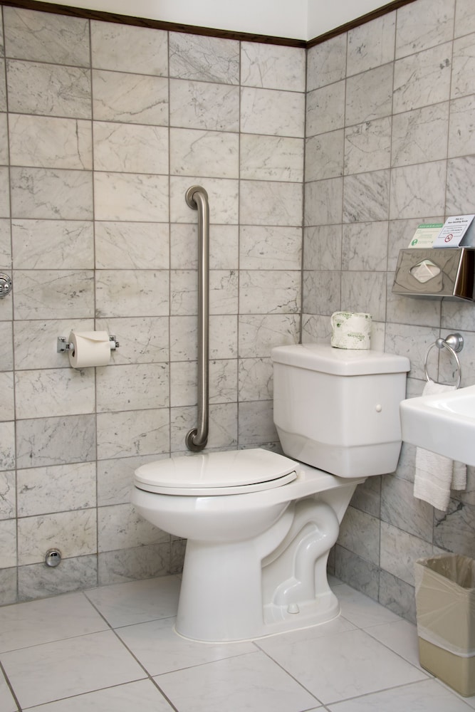 Standard Room, 2 Queen Beds, Accessible, Bathtub - Photo 3