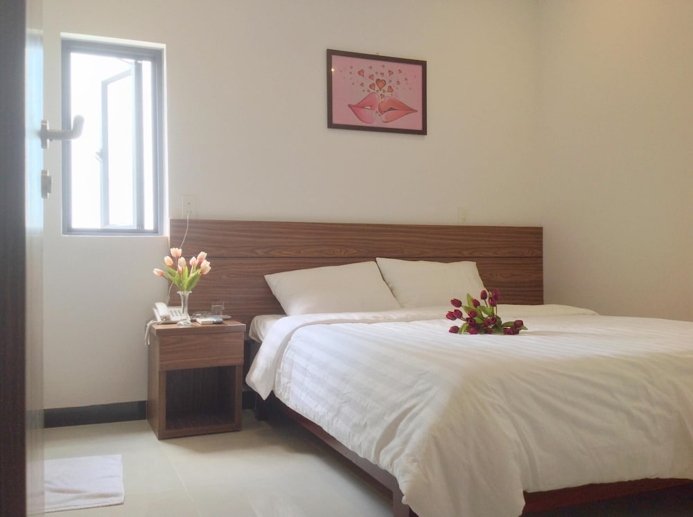 Standard Double Room, No Windows
