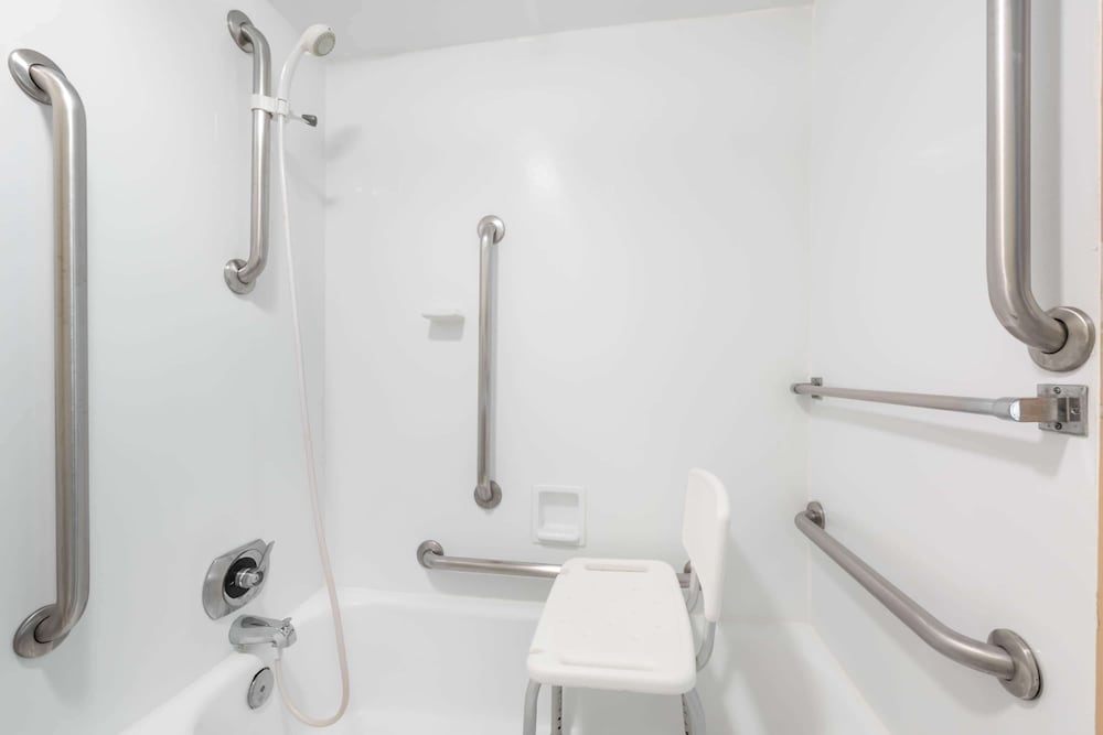 Traditional Room, 1 Double Bed, Accessible, Ground Floor - Photo 4