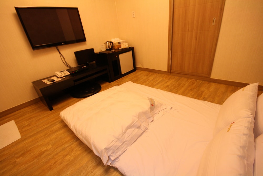 Traditional Ondol Room (2 person) photo 1