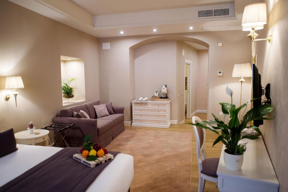 Junior Quadruple Room, 1 King Bed with Sofa bed, City View photo 1