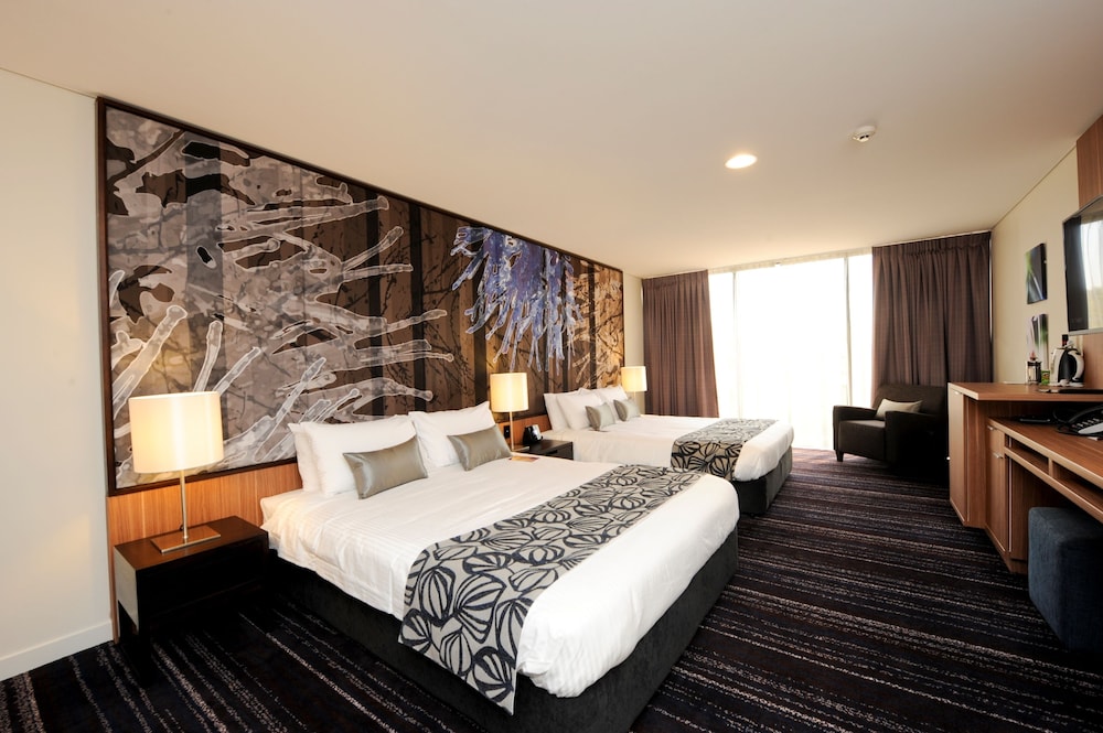Superior Twin Room, 2 Queen Beds photo 3