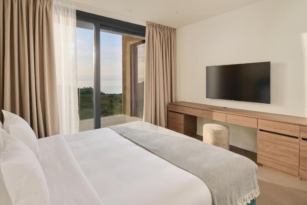 Apartment, 1 Bedroom, Terrace, Partial Sea View